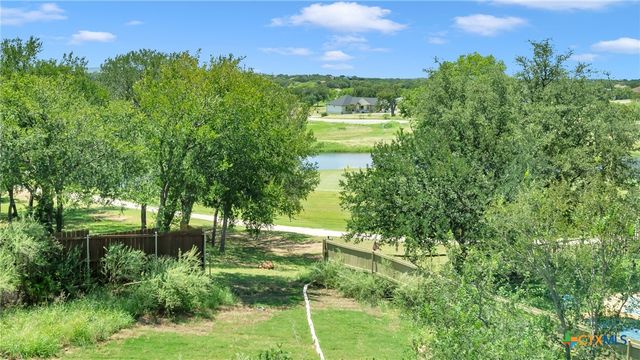 105 Chesterfield Drive, Kingsland, TX 78639