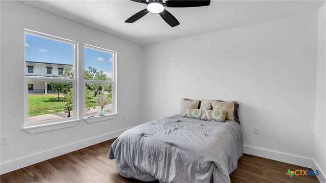 105 Chesterfield Drive, Kingsland, TX 78639