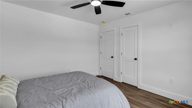 105 Chesterfield Drive, Kingsland, TX 78639