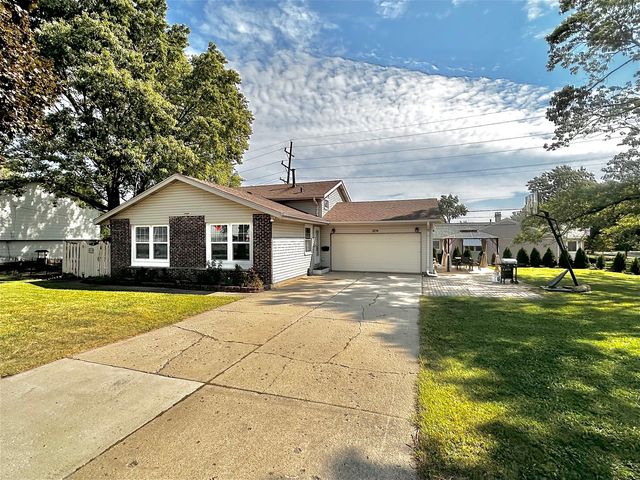 3204 E Frontage Road, Rolling Meadows, IL 60008