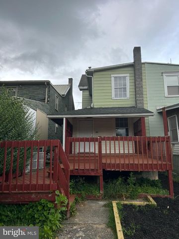934 W MAIN ST, Mount Joy, PA 17552