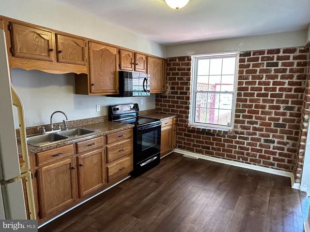 934 W MAIN ST, Mount Joy, PA 17552