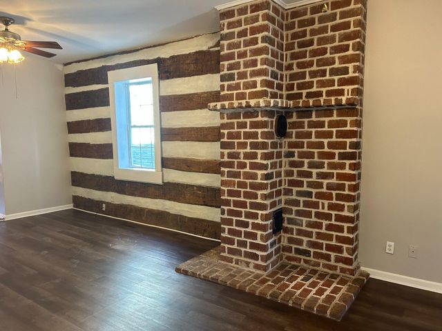 934 W MAIN ST, Mount Joy, PA 17552