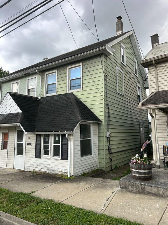 934 W MAIN ST, Mount Joy, PA 17552