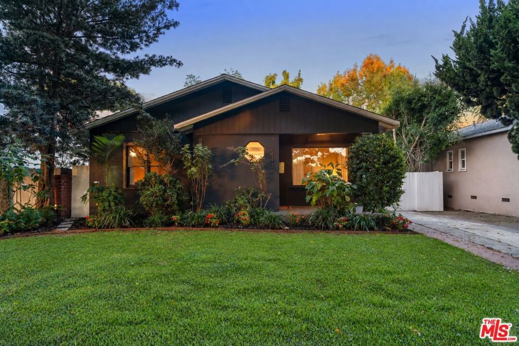2441 21st Street, Santa Monica, CA 90405 — photo 2