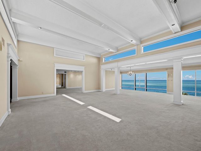 4712 OCEAN BOULEVARD W10, Sarasota, FL 34242