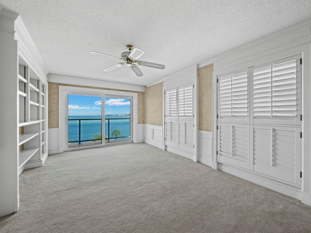 4712 OCEAN BOULEVARD W10, Sarasota, FL 34242