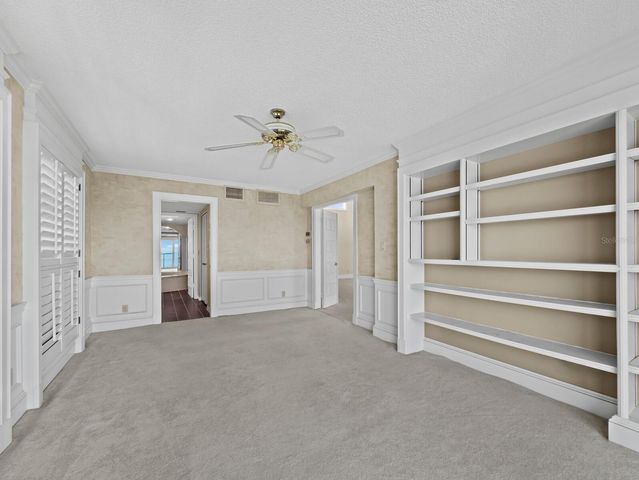 4712 OCEAN BOULEVARD W10, Sarasota, FL 34242