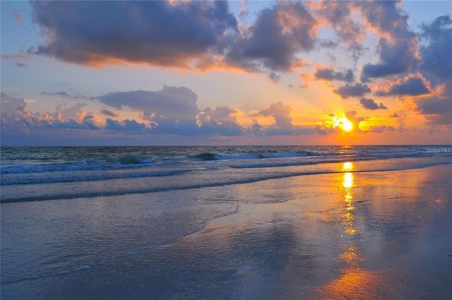 4712 OCEAN BOULEVARD W10, Sarasota, FL 34242