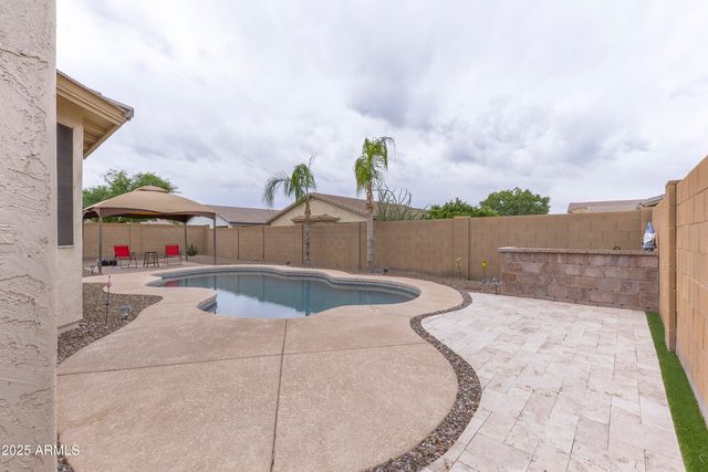 887 W HEREFORD Drive, San Tan Valley, AZ 85143