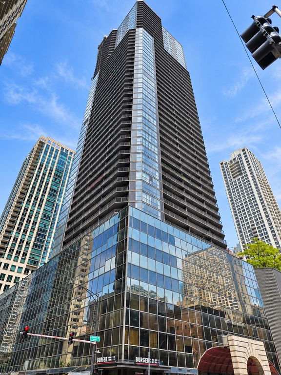 10 E Ontario Street 4601, Chicago, IL 60611 — exterior