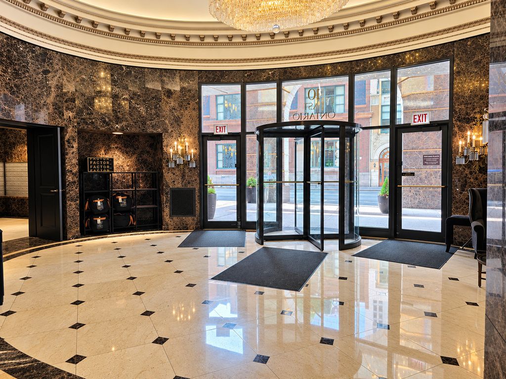 10 E Ontario Street 4601, Chicago, IL 60611 — photo 3