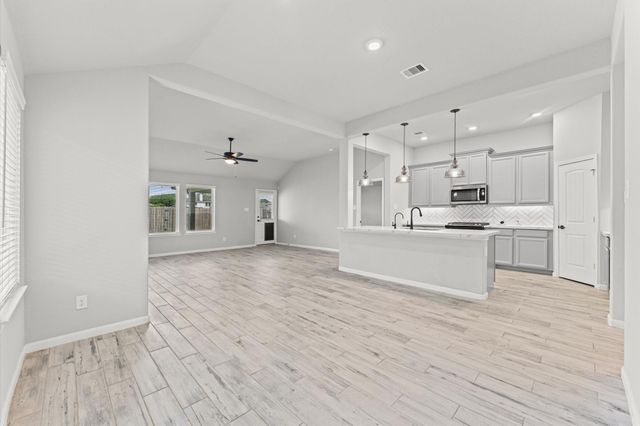 3026 Daw Boarwalk Drive, La Porte, TX 77571