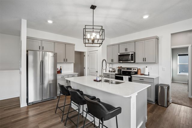 4701 172nd Way, Urbandale, IA 50323