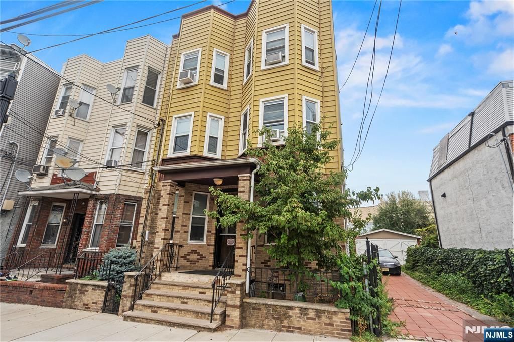 1810 Palisade Avenue 2L, Union City, NJ 07087
