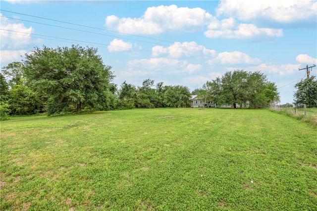 6440 FM 332, Brenham, TX 77833