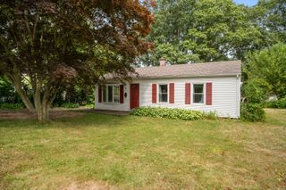 70 Lorraine Road, Groton, CT 06340