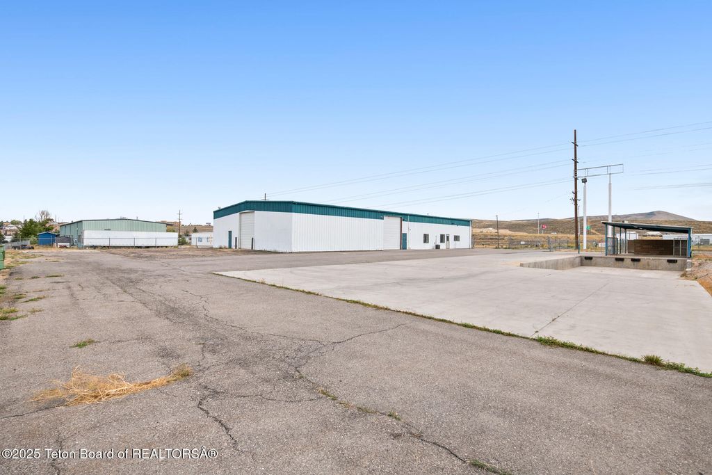 80 ALLEGIANCE Circle, Evanston, WY 82930 photo 10