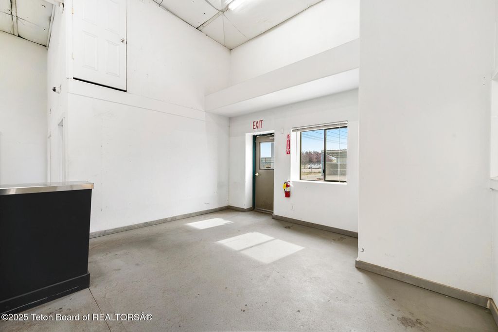 80 ALLEGIANCE Circle, Evanston, WY 82930 photo 19