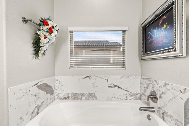 1878 Castle Peak Loop NE, Rio Rancho, NM 87144