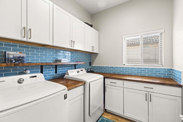 1878 Castle Peak Loop NE, Rio Rancho, NM 87144