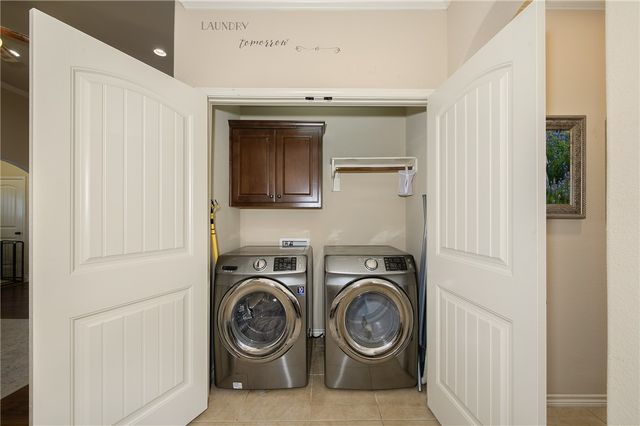 4332 Dawn Lynn Drive, College Station, TX 77845