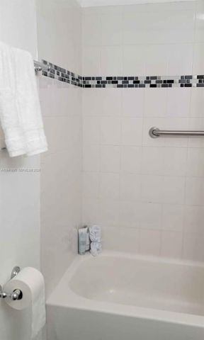 2228 Polk St 3, Hollywood, FL 33020