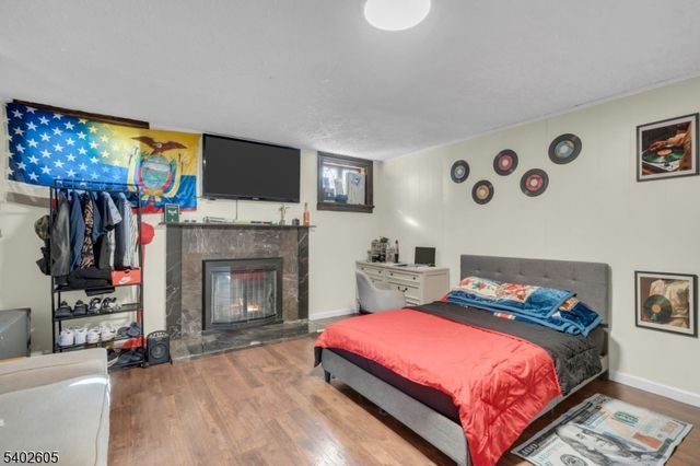 297 Hamilton Pl, Hackensack City, NJ 07601