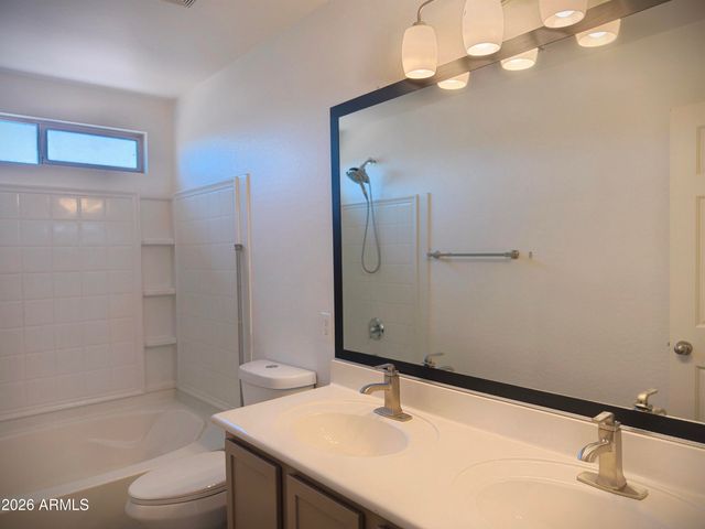 5107 W Shumway Farm Road, Laveen, AZ 85339