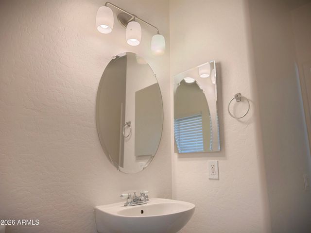 5107 W Shumway Farm Road, Laveen, AZ 85339