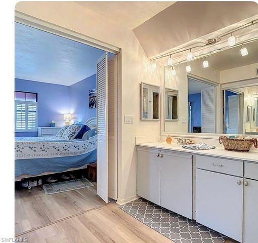 627 Serendipity DR 627, Naples, FL 34108