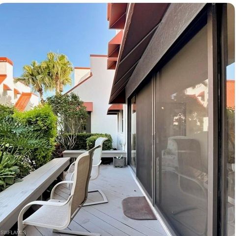 627 Serendipity DR 627, Naples, FL 34108