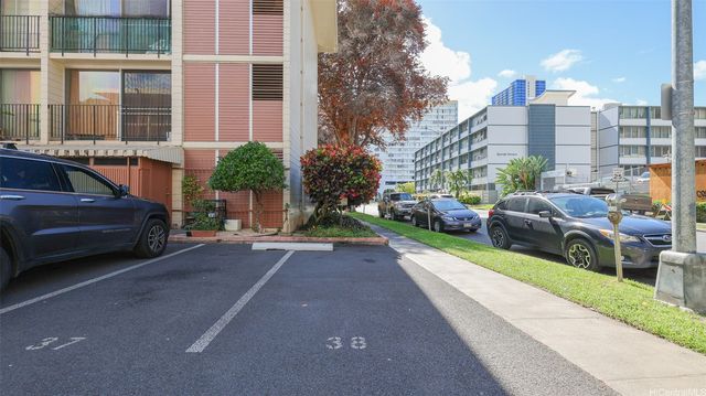 933 Kaheka Street A309, Honolulu, HI 96814