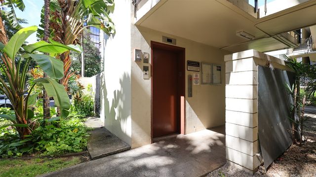 933 Kaheka Street A309, Honolulu, HI 96814