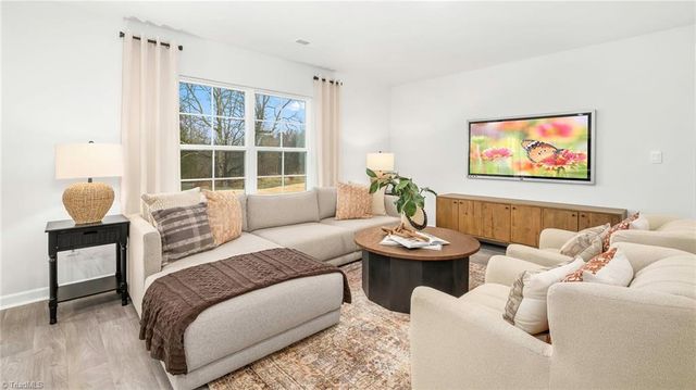 3761 Quail Haven Drive, Winston-salem, NC 27107
