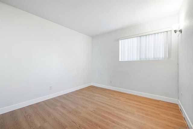 6333 College Grove Way 11102, San Diego, CA 92115