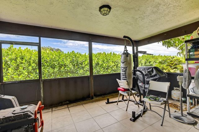 7833 San Marcos Place, Boca Raton, FL 33433