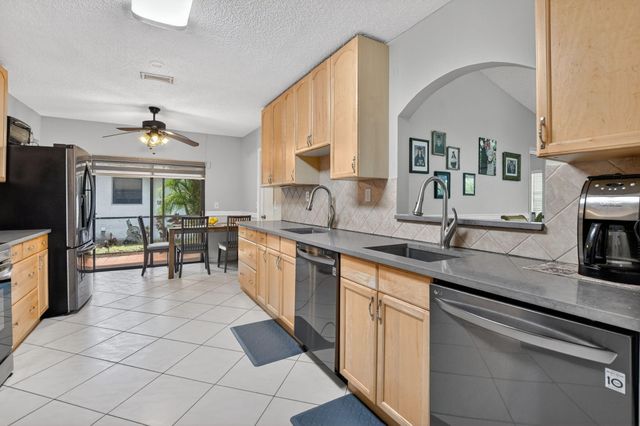 7833 San Marcos Place, Boca Raton, FL 33433