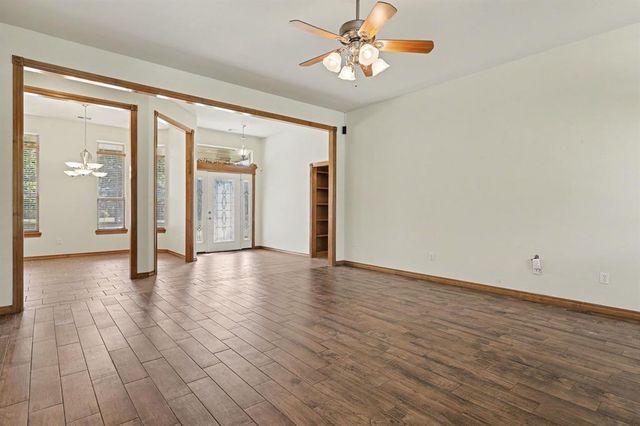 1285 Bradford Place, Blanchard, OK 73010