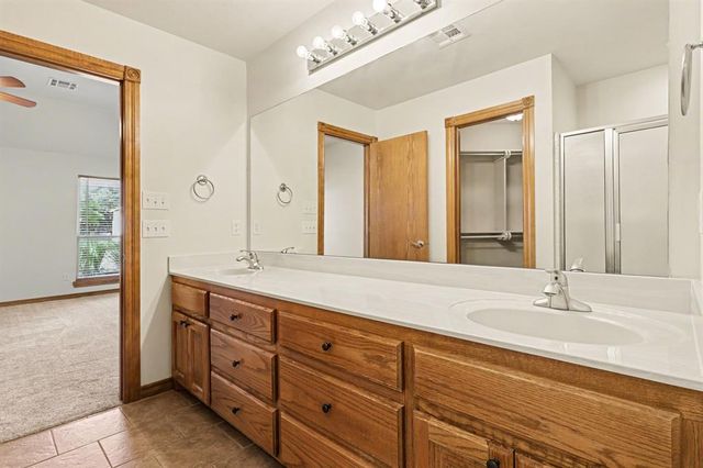 1285 Bradford Place, Blanchard, OK 73010