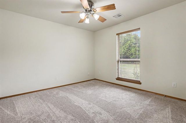 1285 Bradford Place, Blanchard, OK 73010