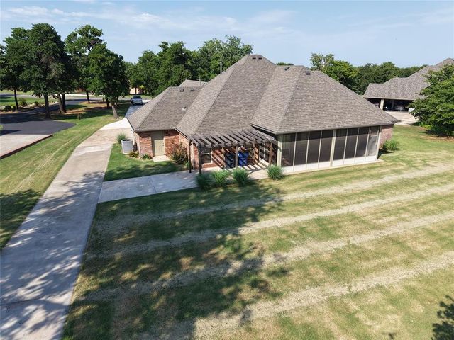 1285 Bradford Place, Blanchard, OK 73010