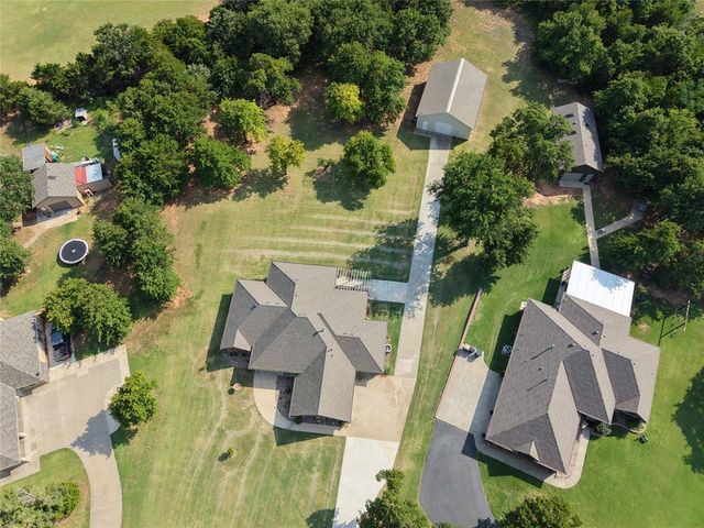 1285 Bradford Place, Blanchard, OK 73010