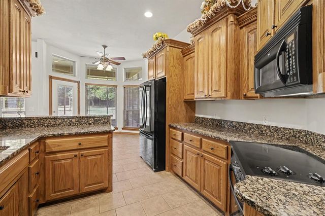 1285 Bradford Place, Blanchard, OK 73010