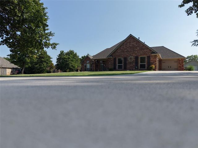 1285 Bradford Place, Blanchard, OK 73010
