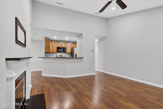 100 IRONWOOD Drive 133, Ponte Vedra Beach, FL 32082