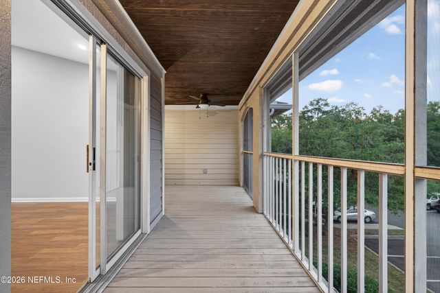 100 IRONWOOD Drive 133, Ponte Vedra Beach, FL 32082