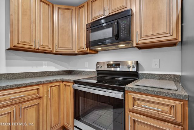 100 IRONWOOD Drive 133, Ponte Vedra Beach, FL 32082