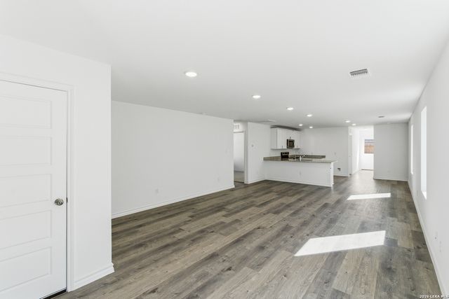 1242 LOS MOCHIS AVENUE, Converse, TX 78109