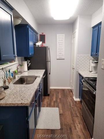 1904 Dartmouth Street E6, College Station, TX 77840